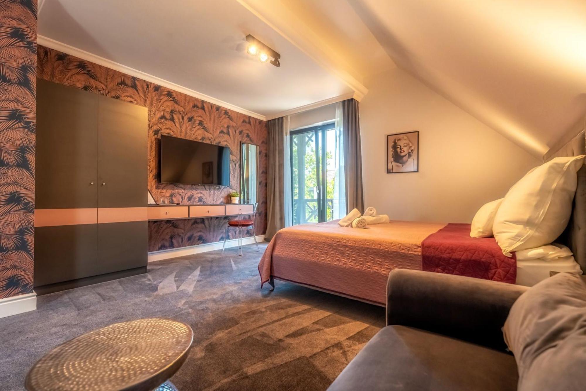 Villa Viktoria บาลาตอนฟือเรด ภายนอก รูปภาพ